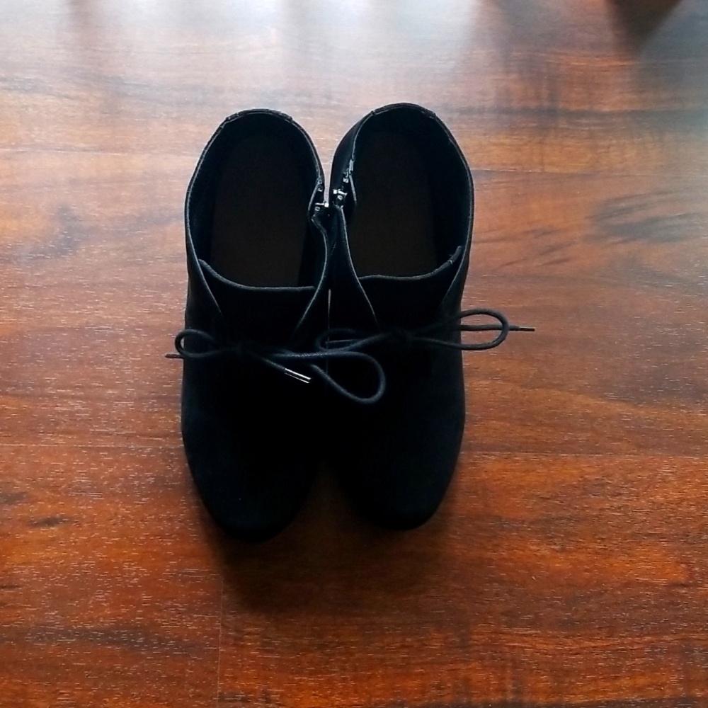 Ladies black high Wedge boots